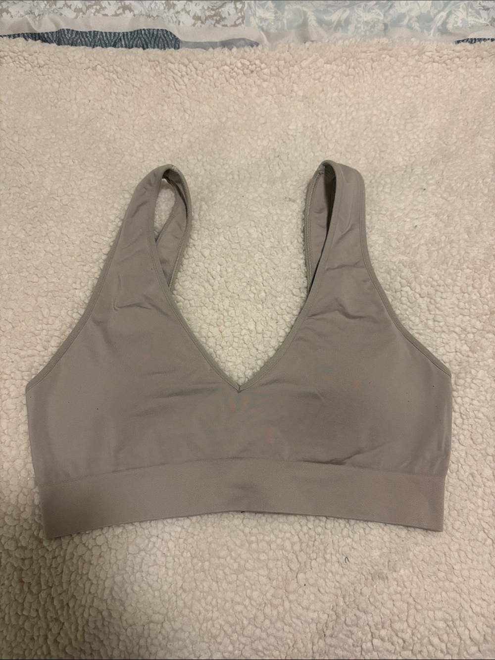aerie Seamless V-Neck Wireless Bralette in Taupe Large